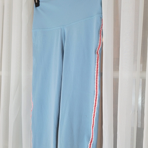 Nike Womens Small Crochet Trimmed 7/8 High Waist Leggings Sportswear Boho - Picture 2 of 9